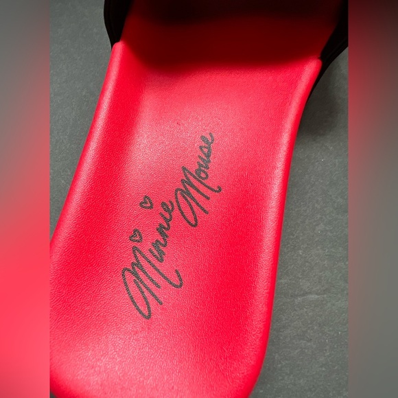 Minnie Mouse Slides With Red & White Polka Dot Bows preowned  measure Women S 6 - Picture 3 of 6